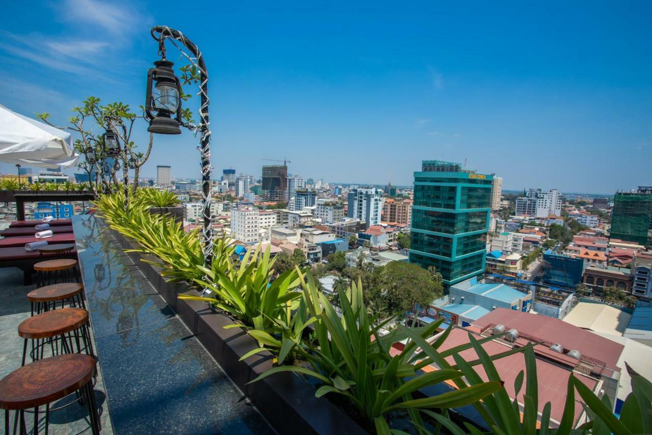 V Hotel Phnom Penh Zewnętrze zdjęcie